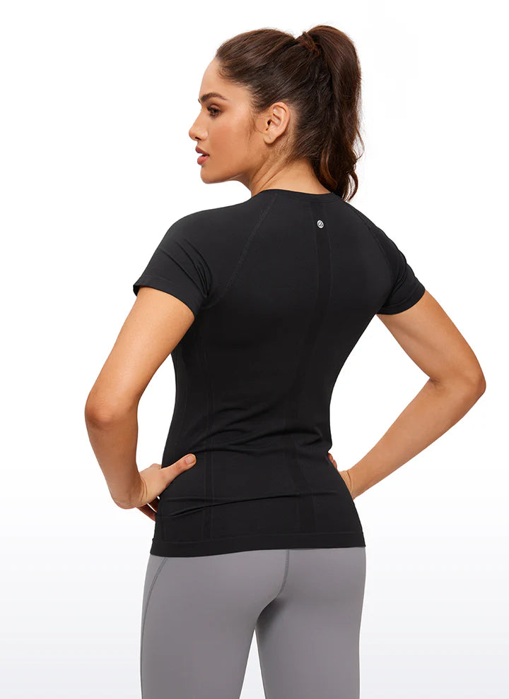 Camiseta sin costuras de manga corta a la cadera