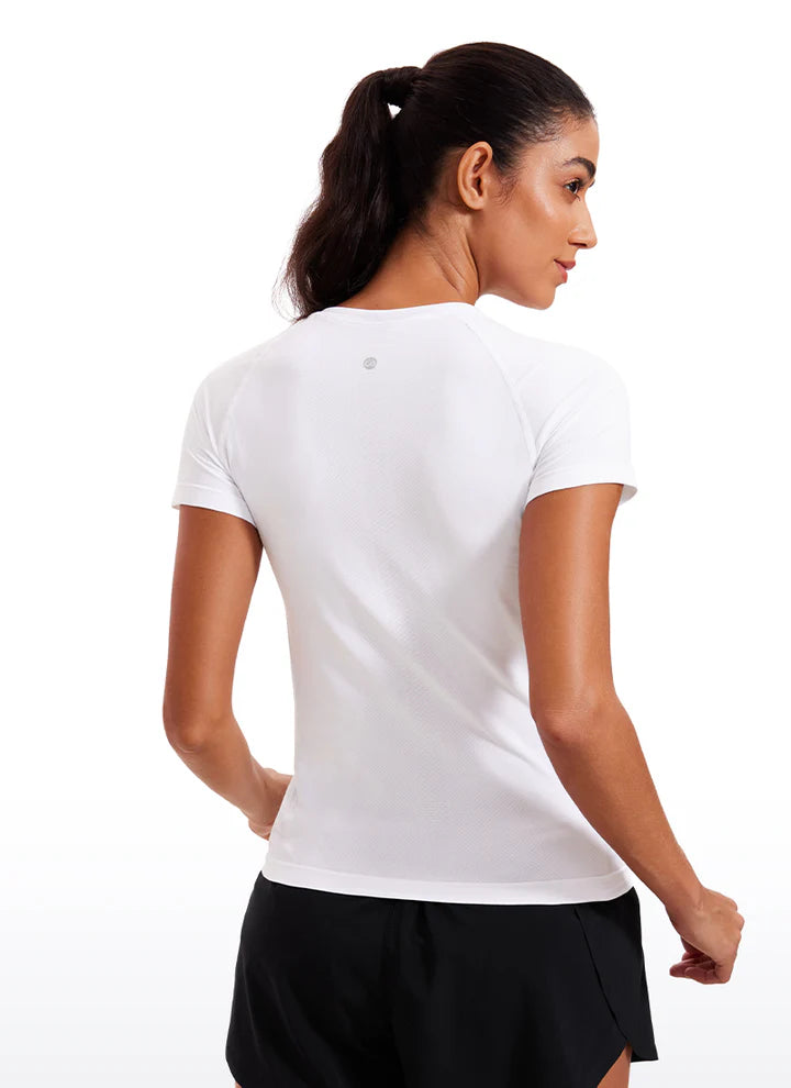 Camiseta sin costuras de manga corta a la cadera