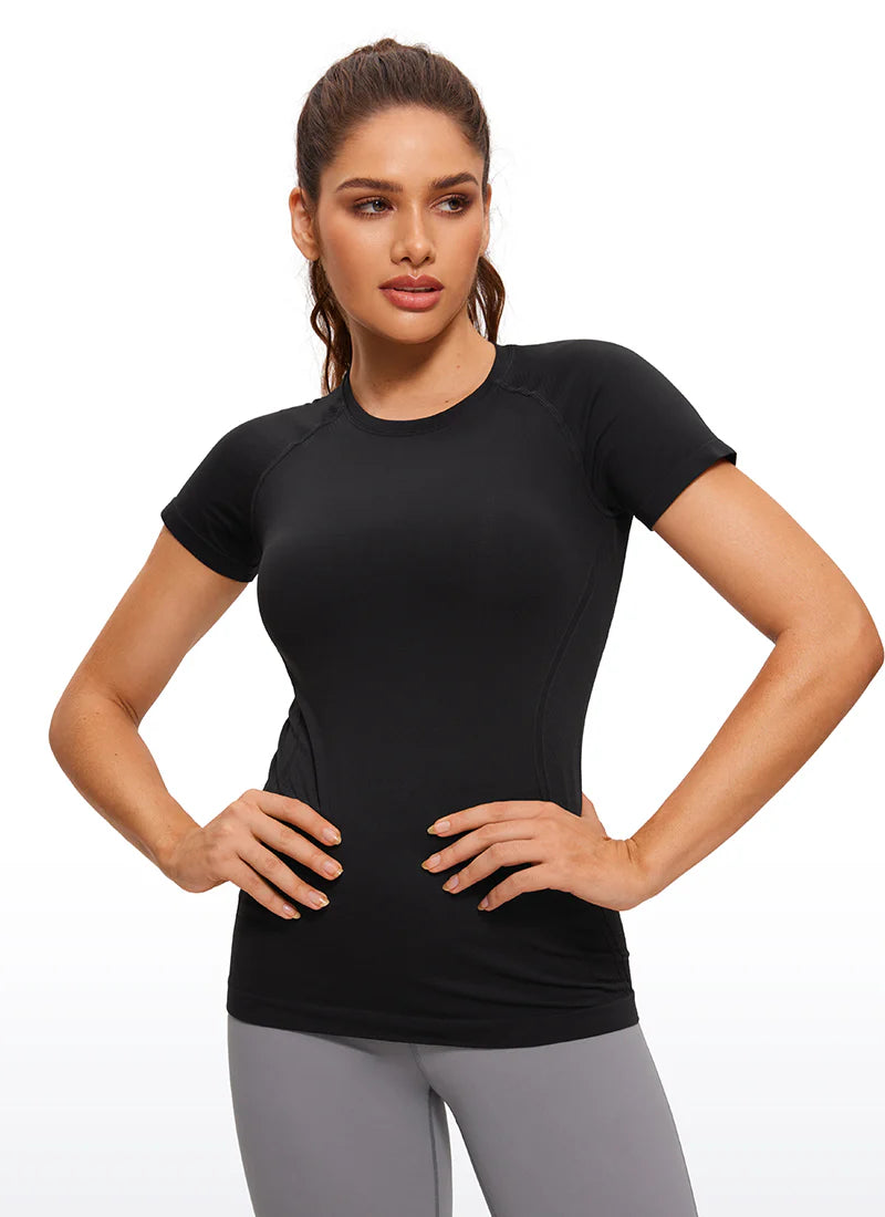 Camiseta sin costuras de manga corta a la cadera