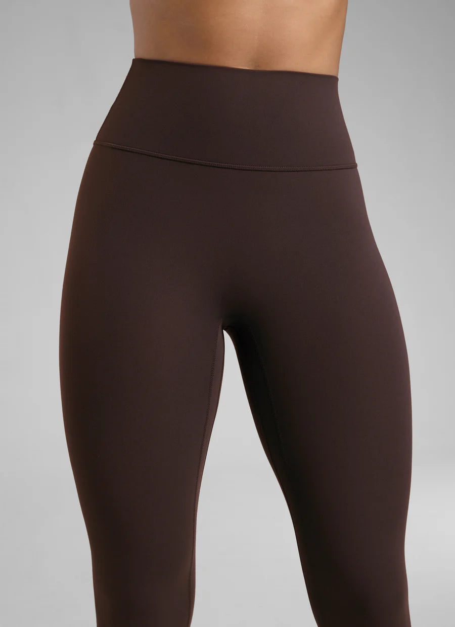 #color_hot fudge brown