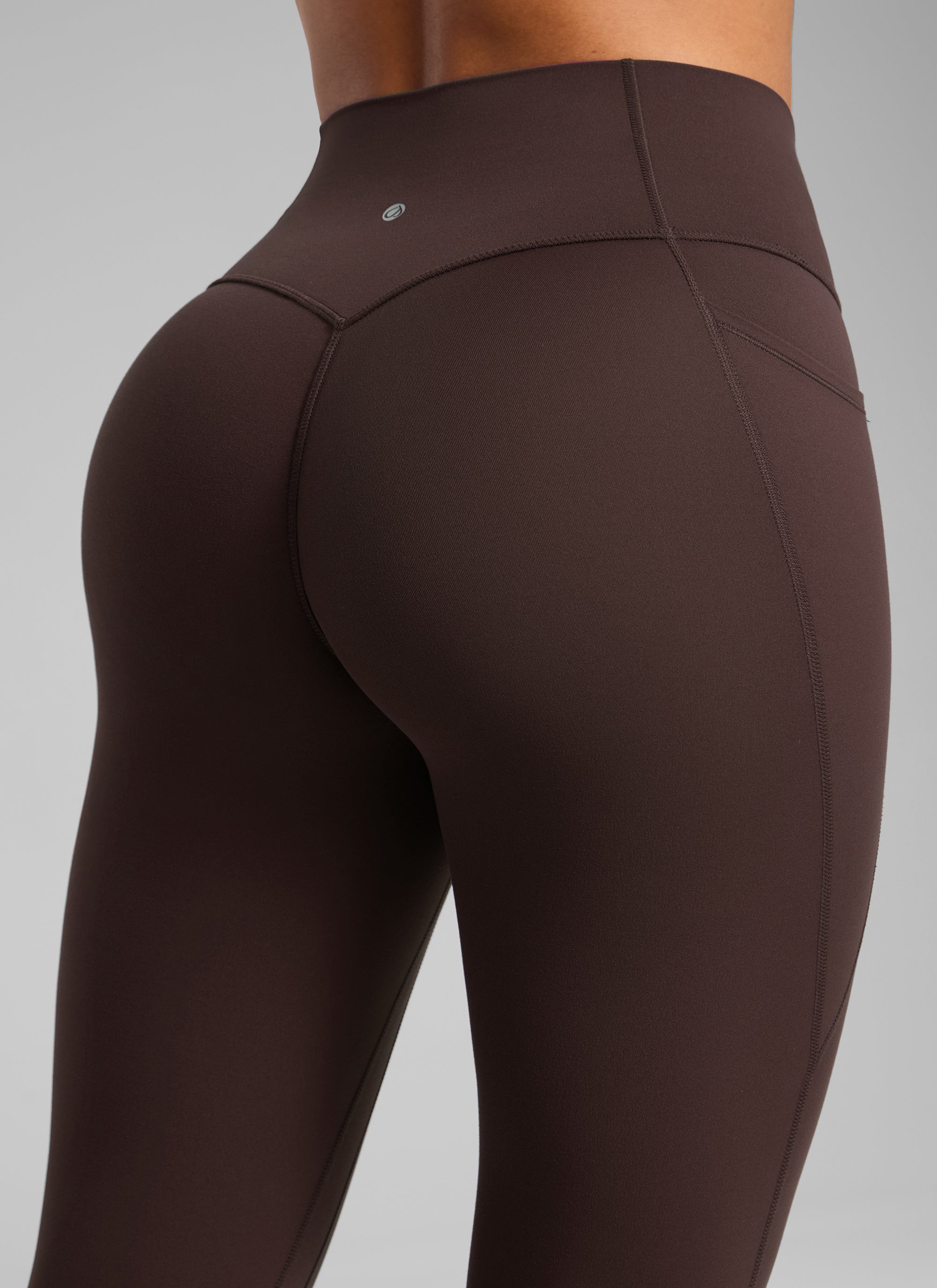 #color_hot fudge brown