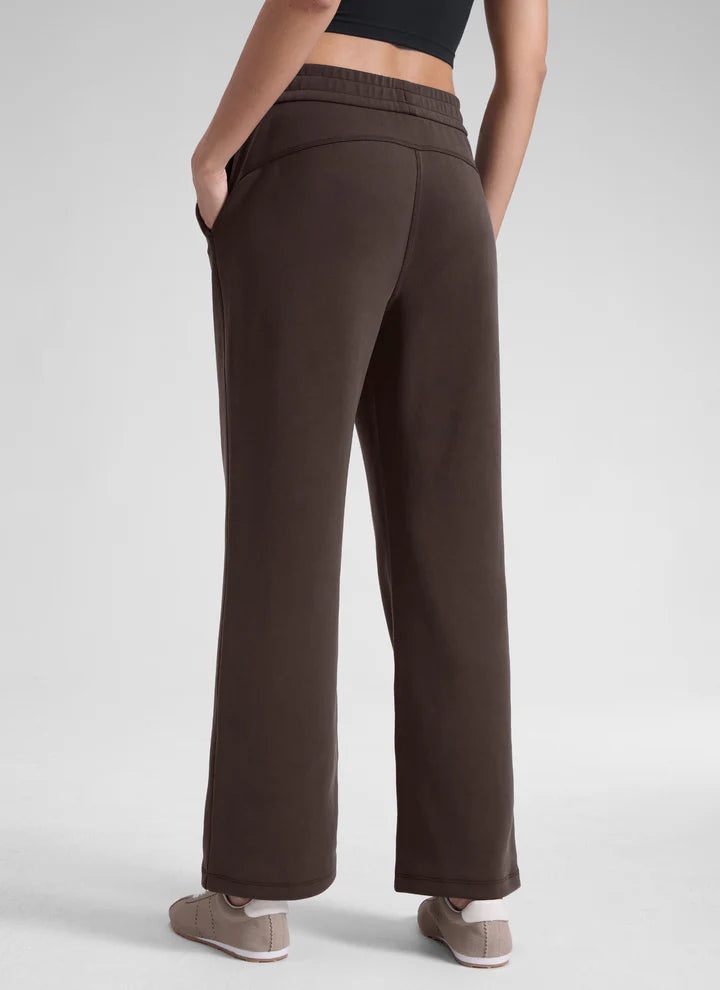 #color_hot fudge brown